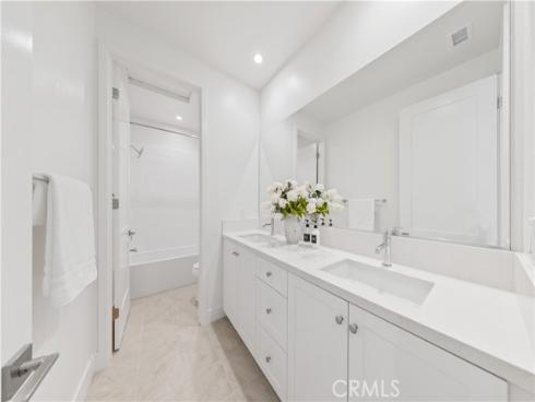 242 Maricopa , Irvine, CA