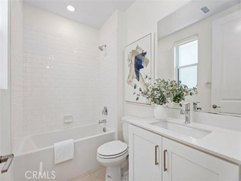 121 Bosal , Irvine, CA