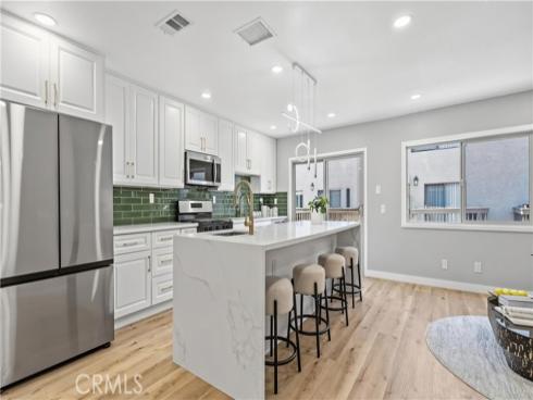 7 Sunup , Irvine, CA