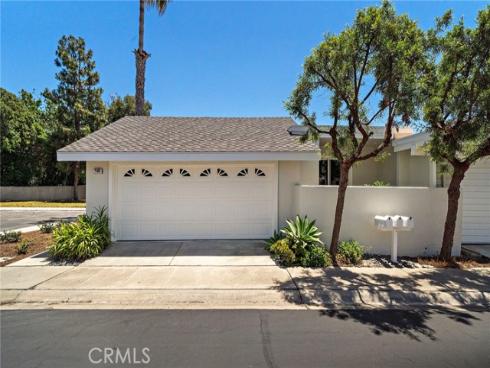 12 Nutwood , Irvine, CA