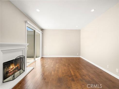12 Nutwood , Irvine, CA