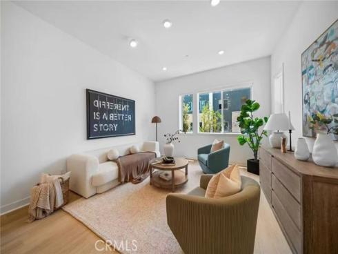 303 Baluster , Irvine, CA