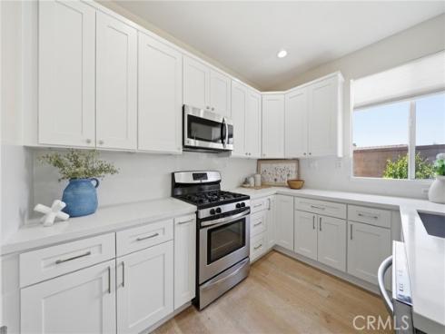 6 Bowie , Irvine, CA