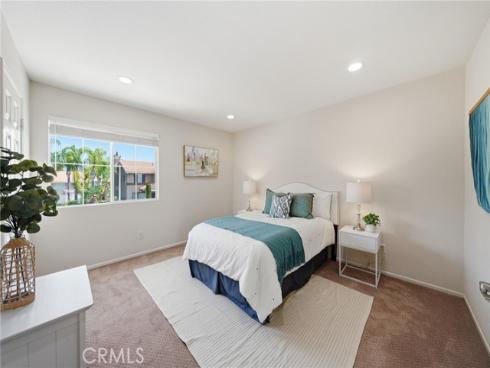 6 Bowie , Irvine, CA