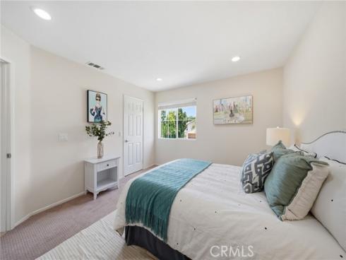 6 Bowie , Irvine, CA