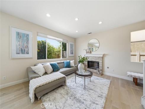 6 Bowie , Irvine, CA