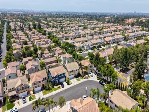 6 Bowie , Irvine, CA