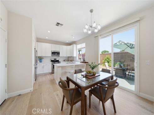 6 Bowie , Irvine, CA