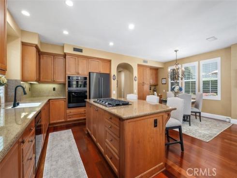 9 Petaluma , Irvine, CA