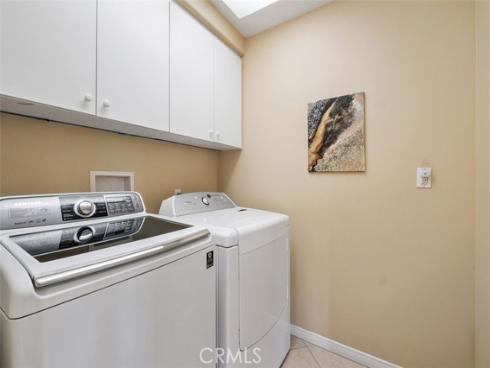 9 Petaluma , Irvine, CA