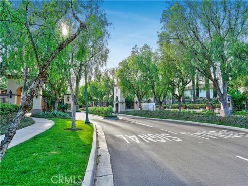9 Petaluma , Irvine, CA