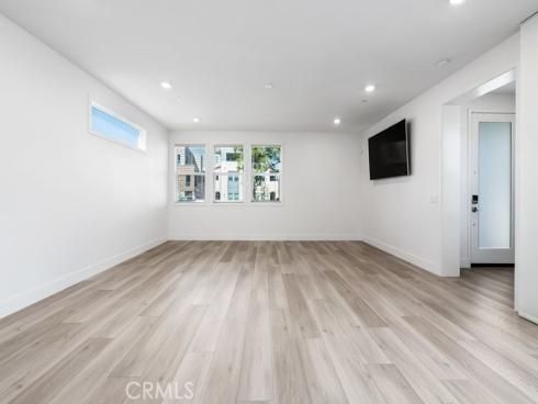 120 Zawn , Irvine, CA