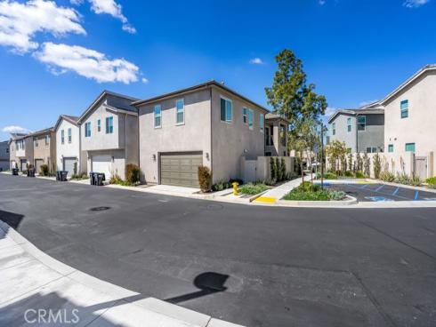 120 Zawn , Irvine, CA