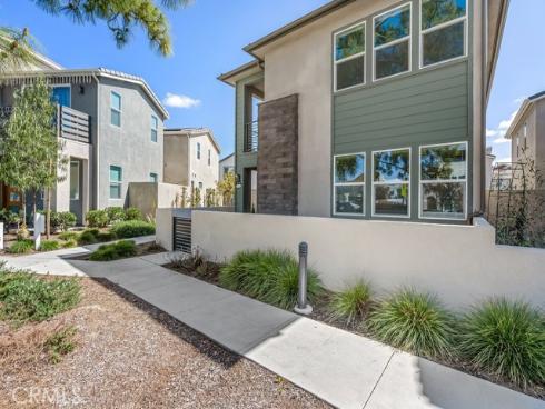 120 Zawn , Irvine, CA