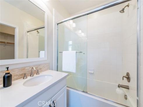 68 Rose Arch , Irvine, CA