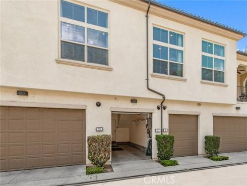 68  Rose Arch  , Irvine, CA