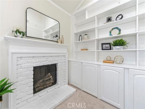 64 Bennington , Irvine, CA