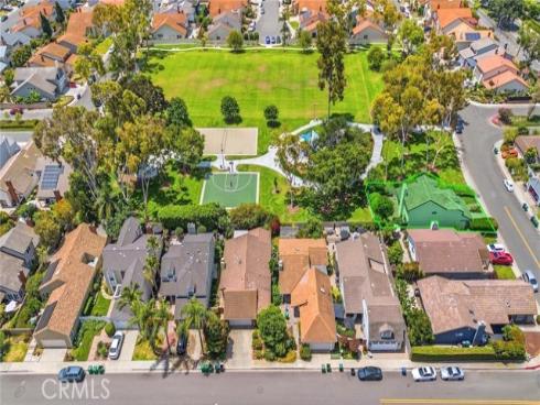 64 Bennington , Irvine, CA