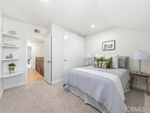 64 Bennington , Irvine, CA