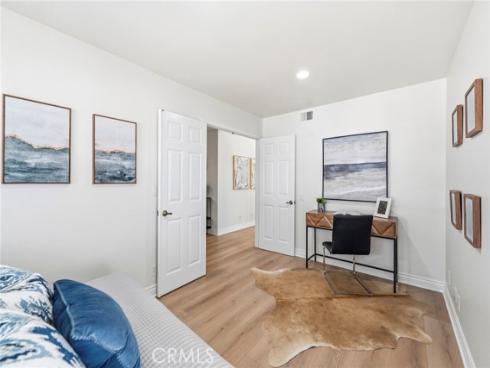 64 Bennington , Irvine, CA