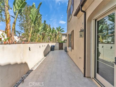100 Alhambra , Irvine, CA