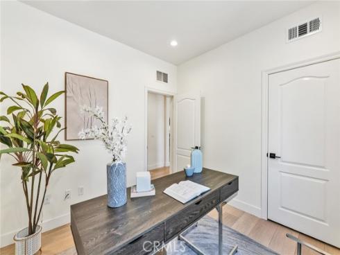 100 Alhambra , Irvine, CA