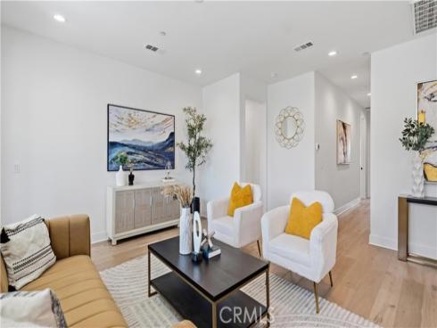 133 Bosal , Irvine, CA