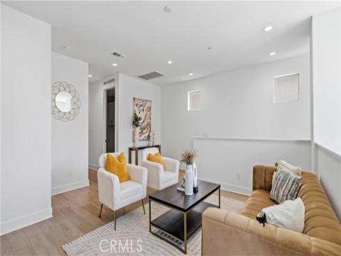 133 Bosal , Irvine, CA