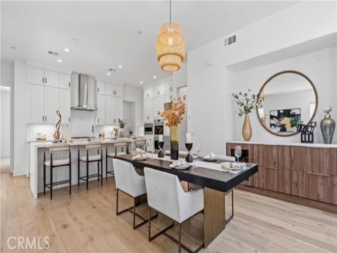 133 Bosal , Irvine, CA