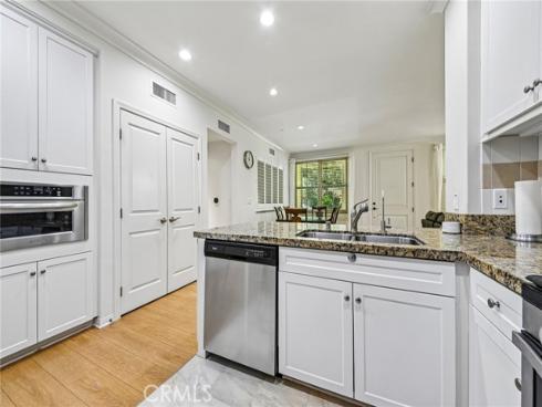 95 Mayfair , Irvine, CA