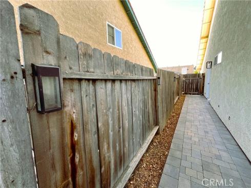 12  Colonial  , Irvine, CA