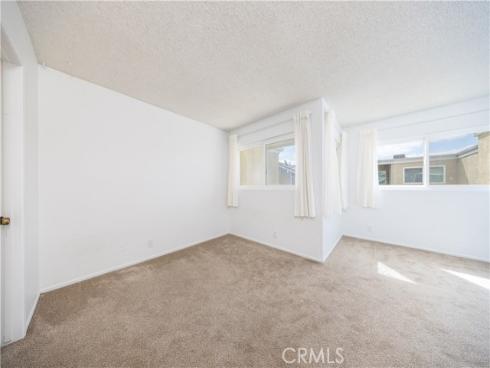 34 Elksford 3 Avenue, Irvine, CA