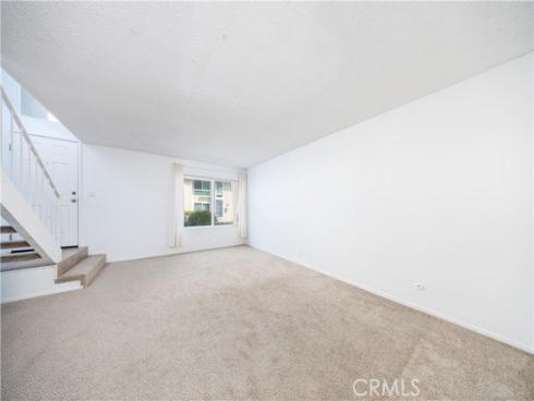 34 Elksford 3 Avenue, Irvine, CA