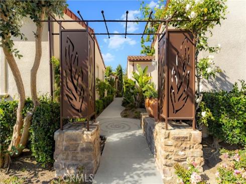 77 Canyoncrest , Irvine, CA