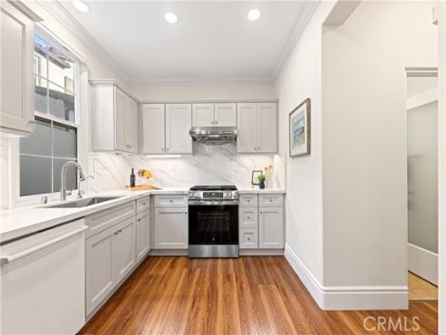 77 Canyoncrest , Irvine, CA