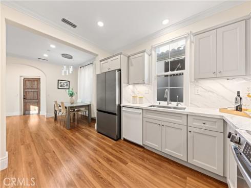 77 Canyoncrest , Irvine, CA