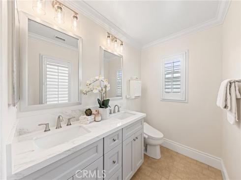 77 Canyoncrest , Irvine, CA