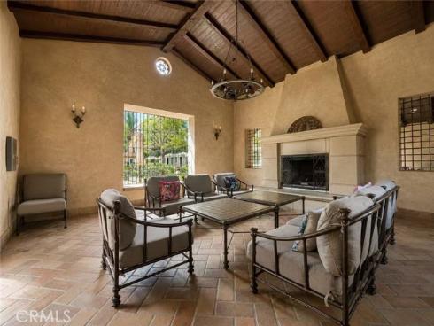 77 Canyoncrest , Irvine, CA