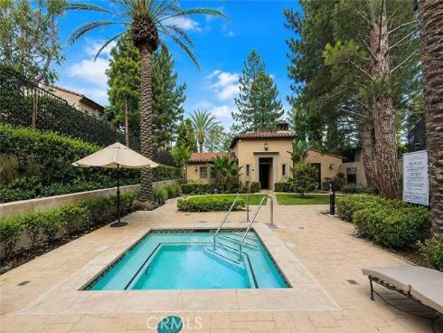 77 Canyoncrest , Irvine, CA