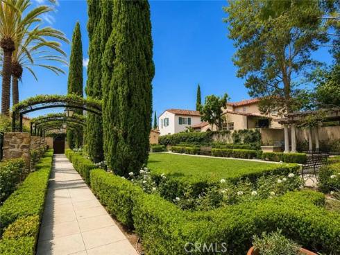 77 Canyoncrest , Irvine, CA