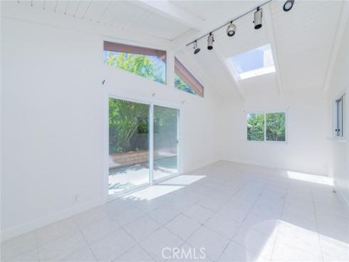 15 Butler , Irvine, CA