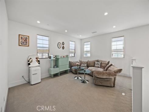 135 Oakstone , Irvine, CA