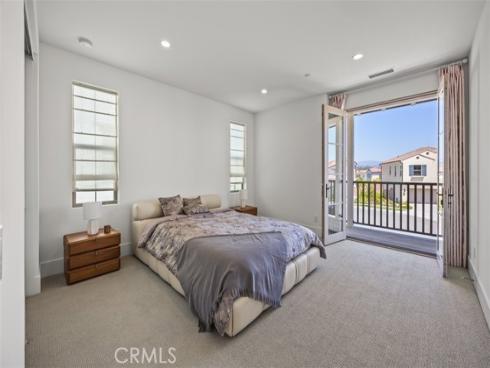 135 Oakstone , Irvine, CA
