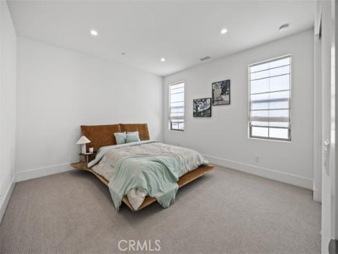 135 Oakstone , Irvine, CA