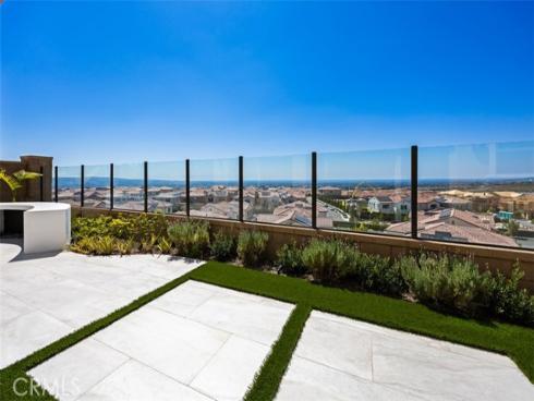 135 Oakstone , Irvine, CA