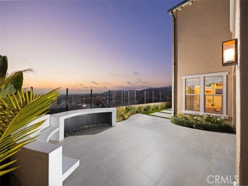 135 Oakstone , Irvine, CA