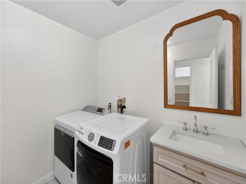 23 Delano , Irvine, CA