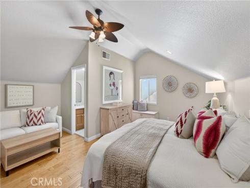 23 Delano , Irvine, CA
