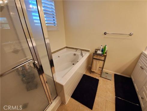 114 Chantilly , Irvine, CA