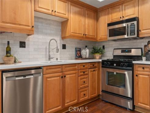 25 Vermillion , Irvine, CA